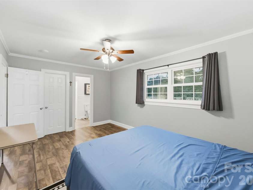 1094 Union Street, Concord, NC 28025.  MLS# CAR4426577, YatesRealty ID 52033. Primary Bedroom has Walk In Closet