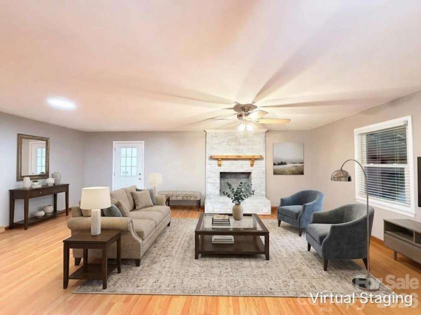 15408 Shawnee Trail, Matthews, NC 28104.  MLS# CAR4426578, YatesRealty ID 52034. 