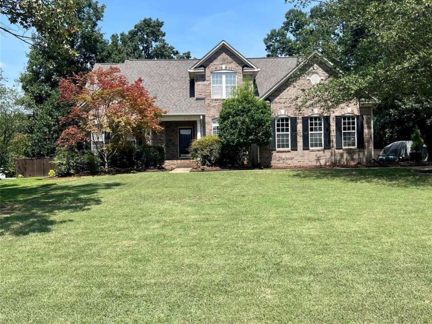 2107 Heath Lake Drive, Mint Hill, NC 28227.  MLS# CAR4426581, YatesRealty ID 52035. 