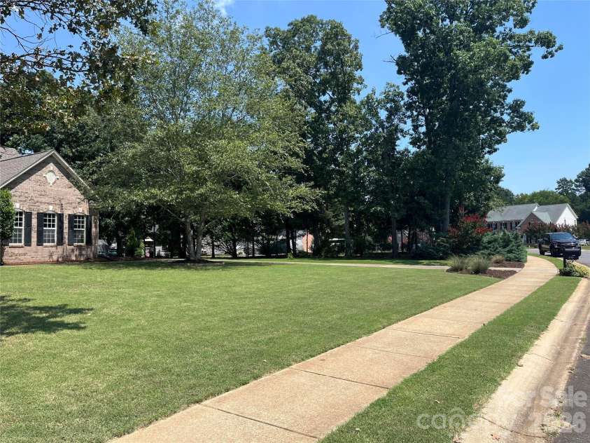2107 Heath Lake Drive, Mint Hill, NC 28227.  MLS# CAR4426581, YatesRealty ID 52035. 