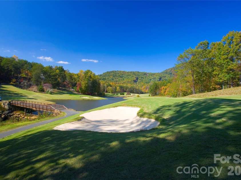 196 Fern Loop, Lake Lure, NC 28746.  MLS# CAR4425558, YatesRealty ID 52036. Apple Valley Golf Course
