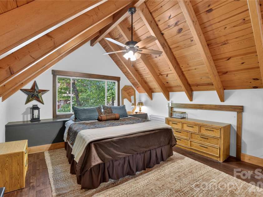 196 Fern Loop, Lake Lure, NC 28746.  MLS# CAR4425558, YatesRealty ID 52036. Loft Bedroom