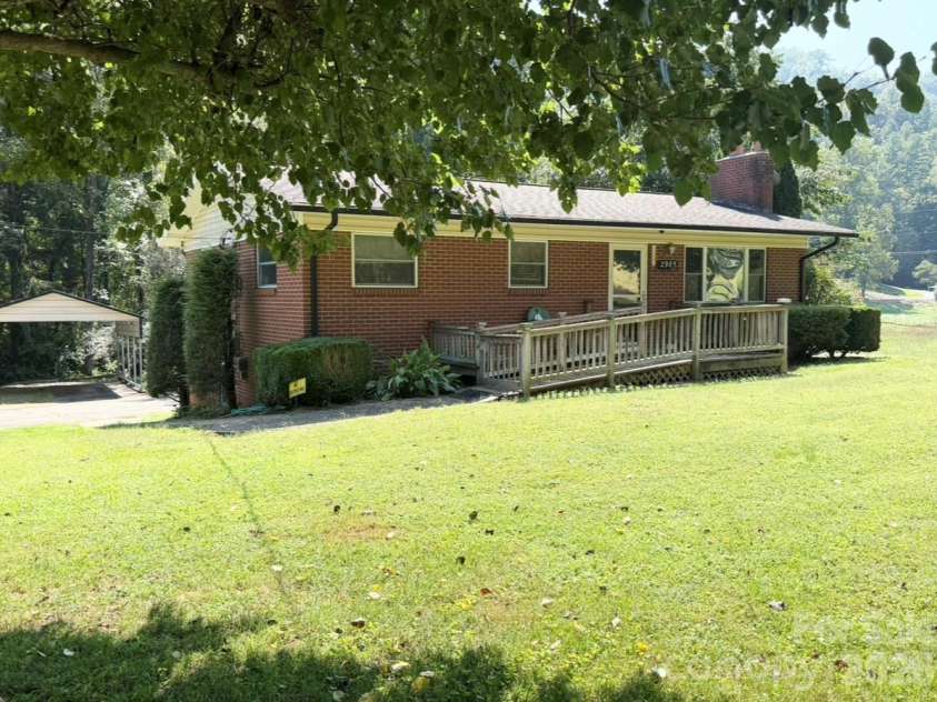 2985 Collettsville Road, Lenoir, NC 28645.  MLS# CAR4426562, YatesRealty ID 52037. 
