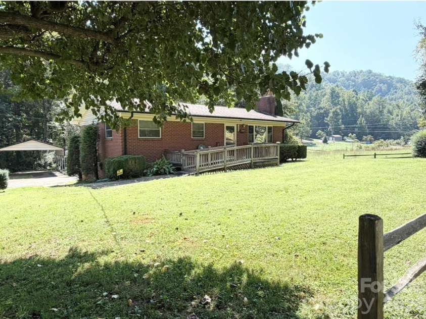 2985 Collettsville Road, Lenoir, NC 28645.  MLS# CAR4426562, YatesRealty ID 52037. 