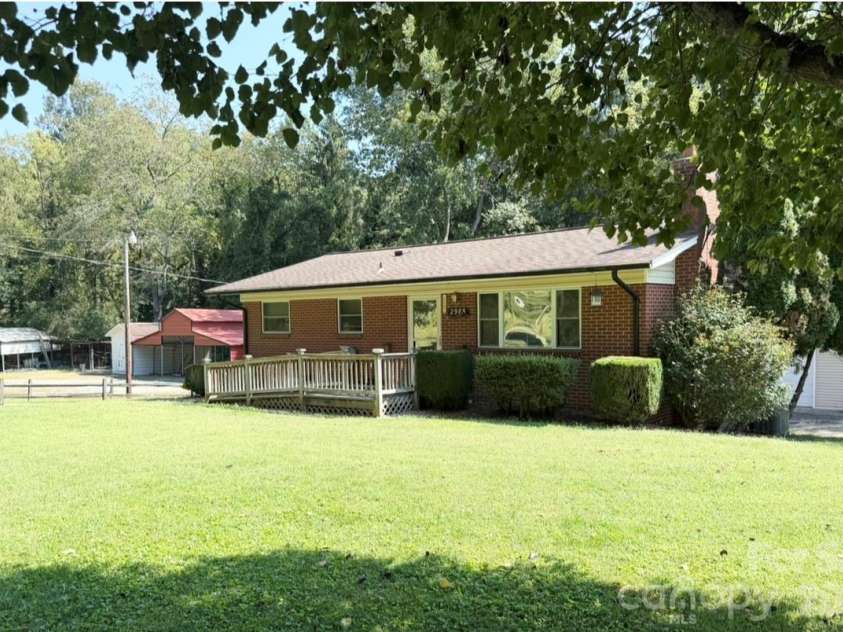 2985 Collettsville Road, Lenoir, NC 28645.  MLS# CAR4426562, YatesRealty ID 52037. 