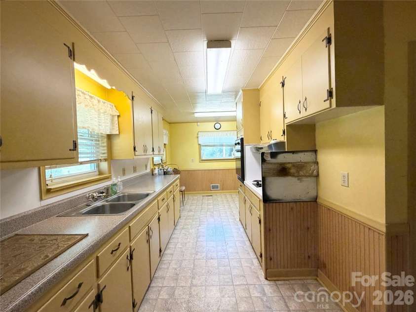 2985 Collettsville Road, Lenoir, NC 28645.  MLS# CAR4426562, YatesRealty ID 52037. 