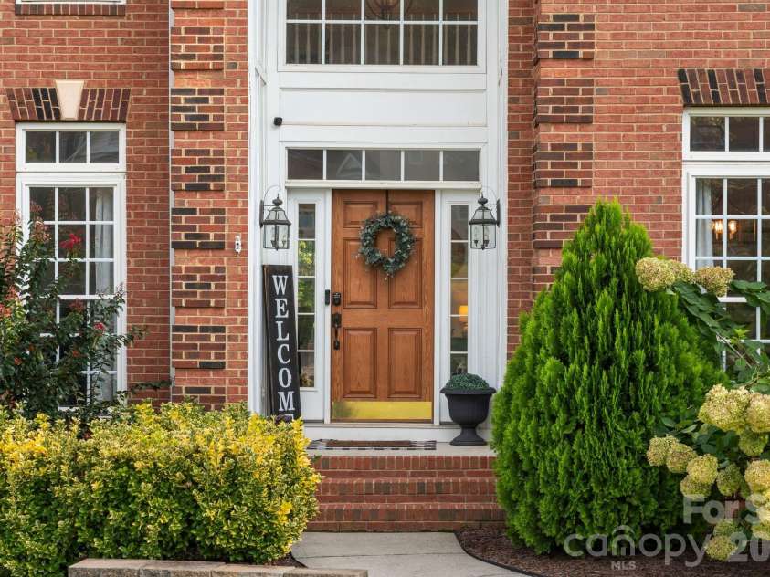 152 Melbourne Drive, Fort Mill, SC 29708.  MLS# CAR4418152, YatesRealty ID 52038. 