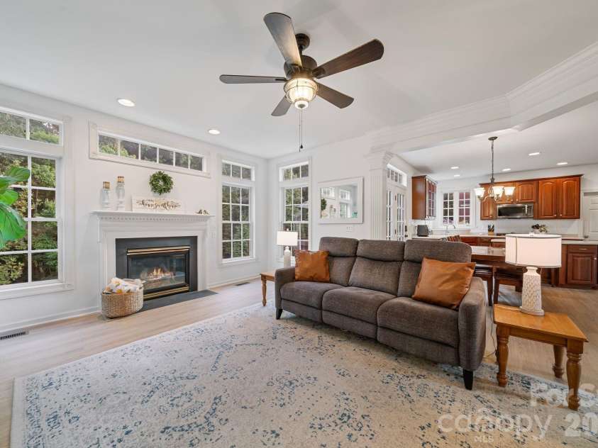 152 Melbourne Drive, Fort Mill, SC 29708.  MLS# CAR4418152, YatesRealty ID 52038. 