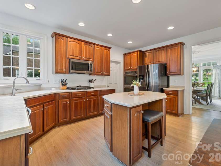 152 Melbourne Drive, Fort Mill, SC 29708.  MLS# CAR4418152, YatesRealty ID 52038. 
