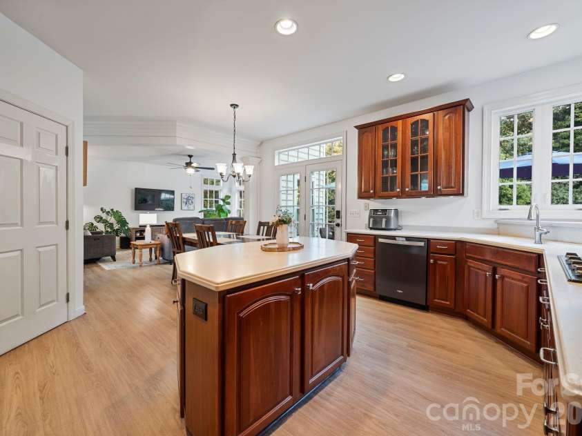 152 Melbourne Drive, Fort Mill, SC 29708.  MLS# CAR4418152, YatesRealty ID 52038. 