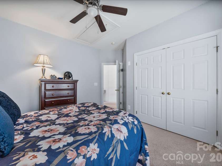 152 Melbourne Drive, Fort Mill, SC 29708.  MLS# CAR4418152, YatesRealty ID 52038. 