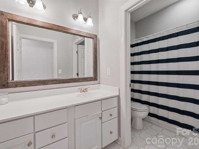 152 Melbourne Drive, Fort Mill, SC 29708.  MLS# CAR4418152, YatesRealty ID 52038. 