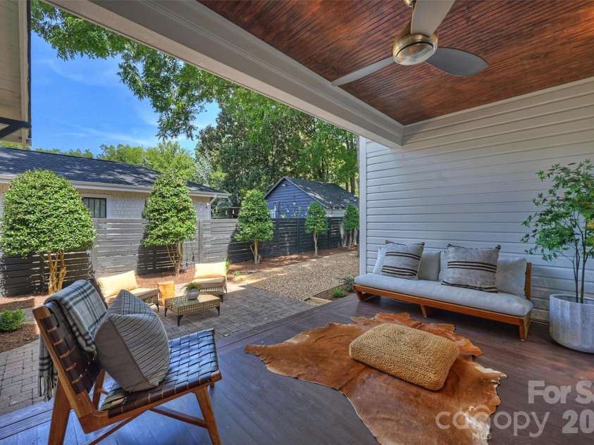 1720 Thomas Avenue, Charlotte, NC 28205.  MLS# CAR4423737, YatesRealty ID 52039. 