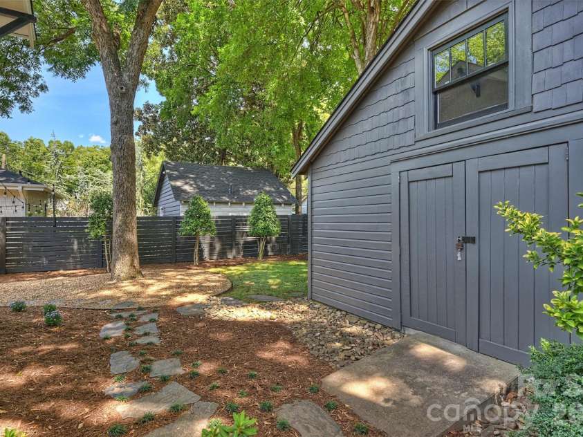 1720 Thomas Avenue, Charlotte, NC 28205.  MLS# CAR4423737, YatesRealty ID 52039. 