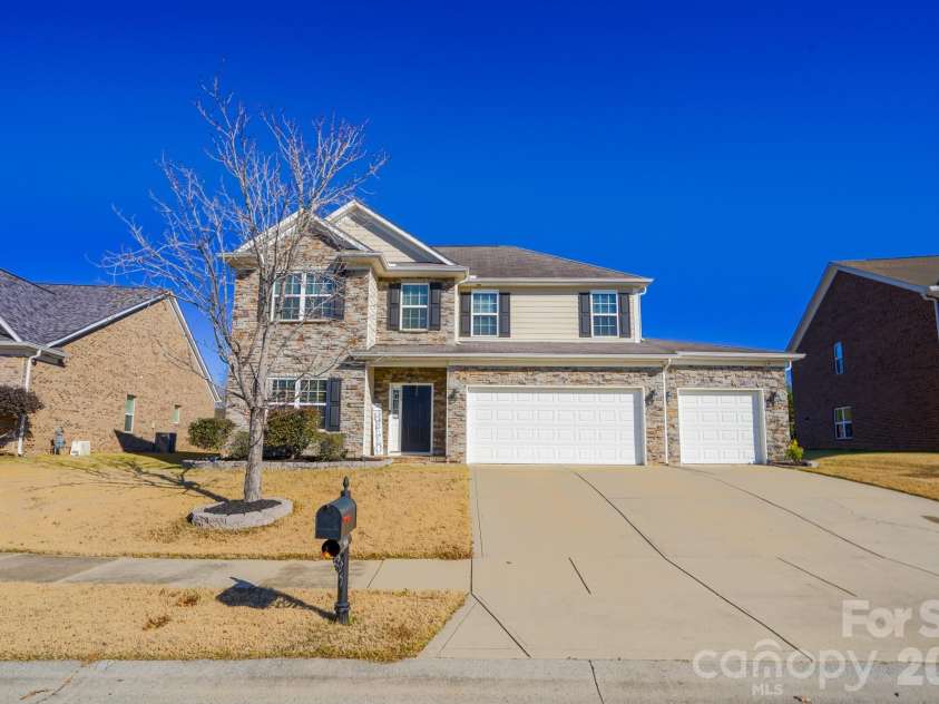 2009 Orby Avenue, Indian Trail, NC 28079.  MLS# CAR4330899, YatesRealty ID 5204. 