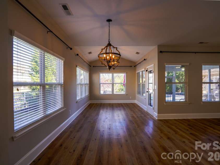 2009 Orby Avenue, Indian Trail, NC 28079.  MLS# CAR4330899, YatesRealty ID 5204. Breakfast nook