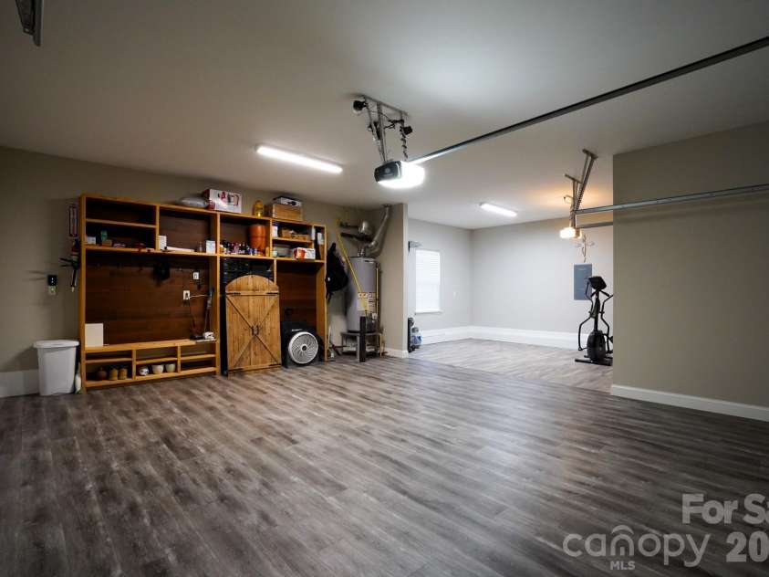 2009 Orby Avenue, Indian Trail, NC 28079.  MLS# CAR4330899, YatesRealty ID 5204. Garage