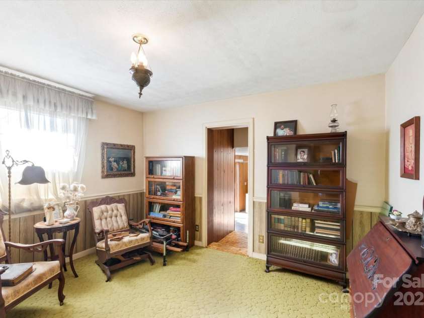 4186 Lake James Road, Marion, NC 28752.  MLS# CAR4207919, YatesRealty ID 5204. 