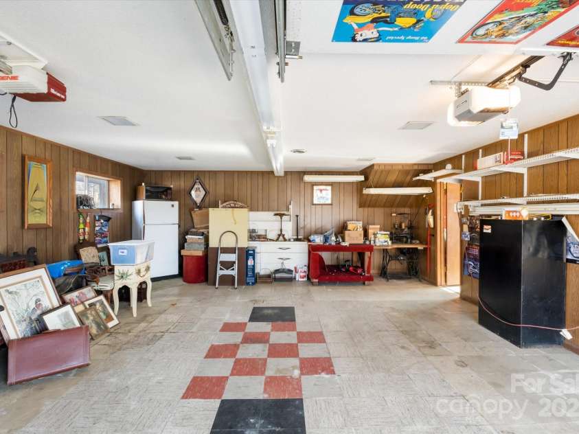 4186 Lake James Road, Marion, NC 28752.  MLS# CAR4207919, YatesRealty ID 5204. 