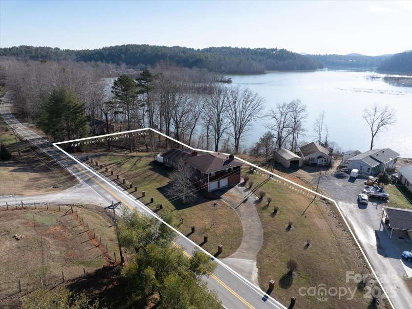 4186 Lake James Road, Marion, NC 28752.  MLS# CAR4207919, YatesRealty ID 5204. 