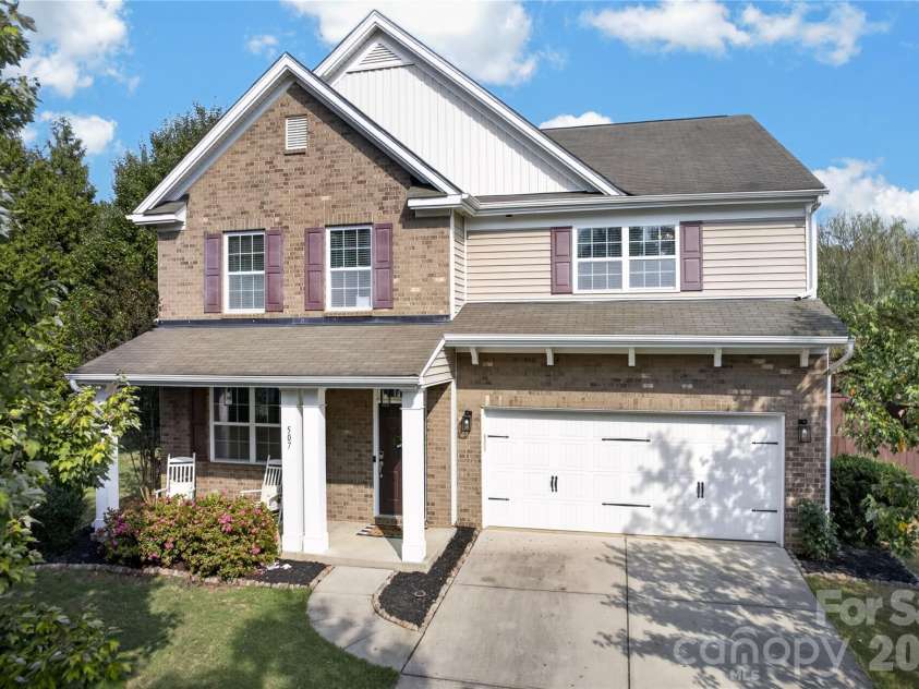 507 Fair Oaks Drive, Fort Mill, SC 29708.  MLS# CAR4423994, YatesRealty ID 52040. 5 Bedrooms