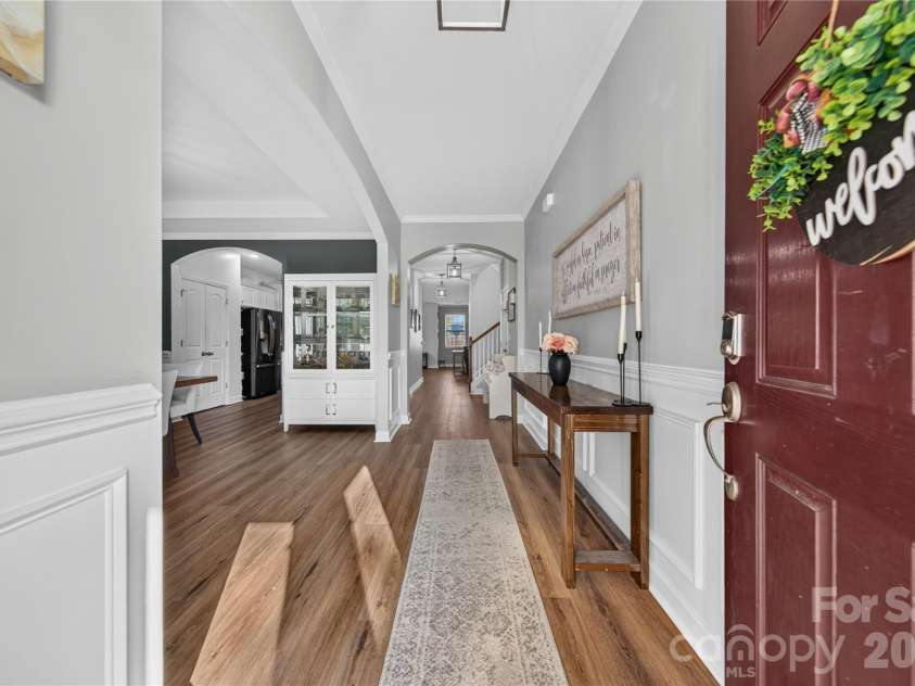 507 Fair Oaks Drive, Fort Mill, SC 29708.  MLS# CAR4423994, YatesRealty ID 52040. Foyer