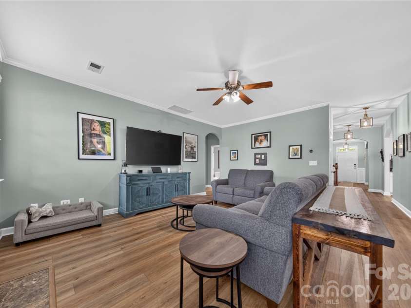 507 Fair Oaks Drive, Fort Mill, SC 29708.  MLS# CAR4423994, YatesRealty ID 52040. Hard Surface Flooring on Main