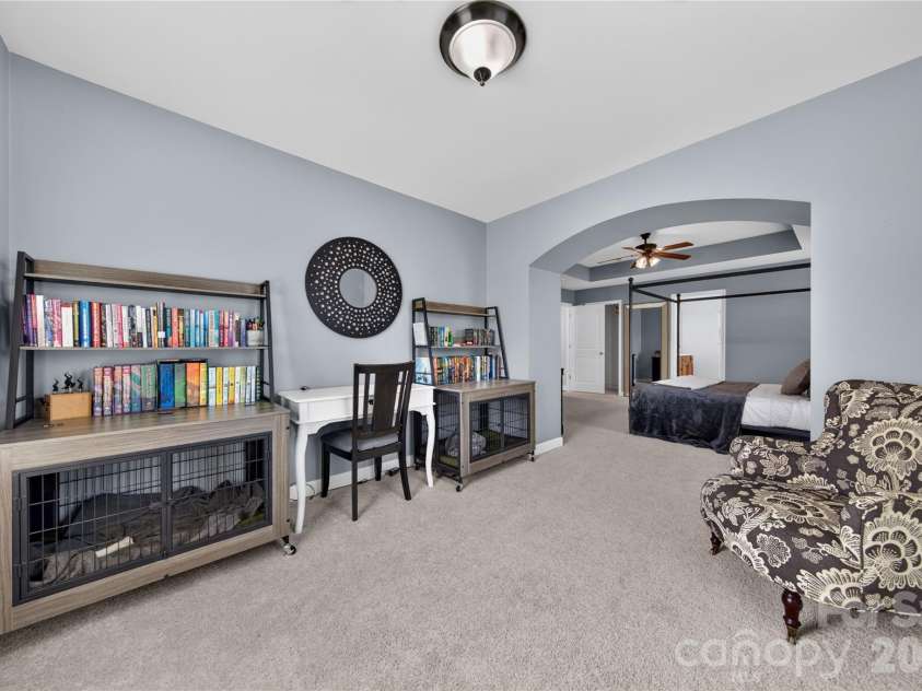 507 Fair Oaks Drive, Fort Mill, SC 29708.  MLS# CAR4423994, YatesRealty ID 52040. Tons of Flexibility