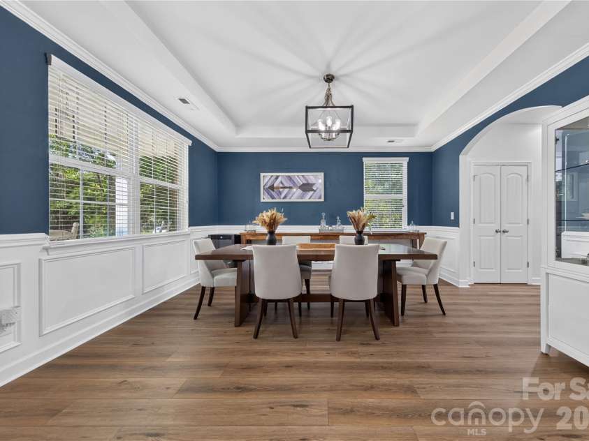 507 Fair Oaks Drive, Fort Mill, SC 29708.  MLS# CAR4423994, YatesRealty ID 52040. Tray Ceiling & Detailed Mill Work