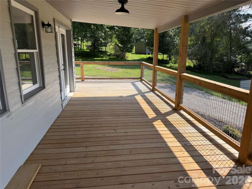 1124 Mcdonald Road, Hayesville, NC 28904.  MLS# CAR4419921, YatesRealty ID 52043. 