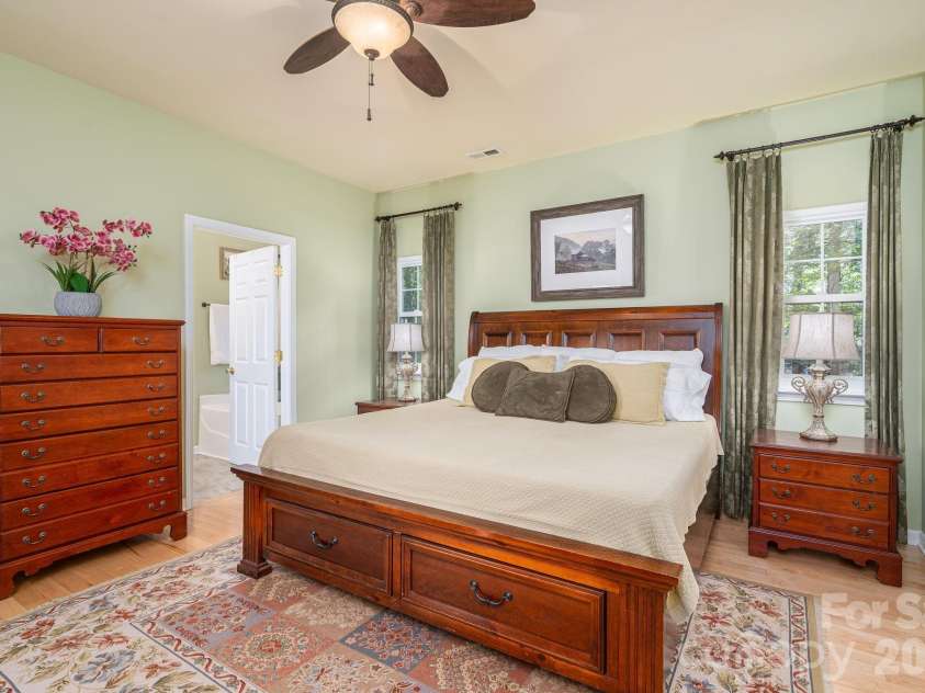 2013 Wrens Song Way, Gastonia, NC 28052.  MLS# CAR4426504, YatesRealty ID 52044. 
