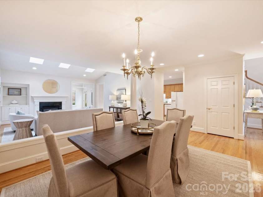 8929 Challis Hill Lane, Charlotte, NC 28226.  MLS# CAR4422460, YatesRealty ID 52046. Dining Area
