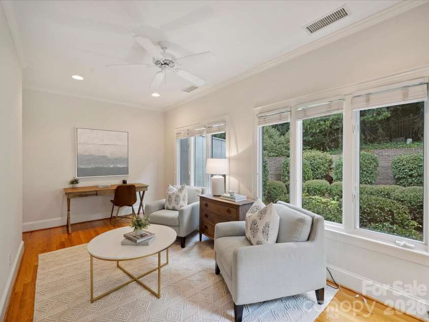 8929 Challis Hill Lane, Charlotte, NC 28226.  MLS# CAR4422460, YatesRealty ID 52046. Sunroom