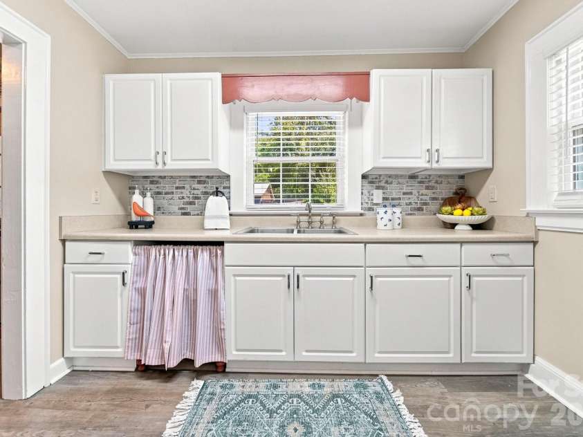312 Sharon Avenue, Lenoir, NC 28645.  MLS# CAR4419881, YatesRealty ID 52048. What a fun kitchen!