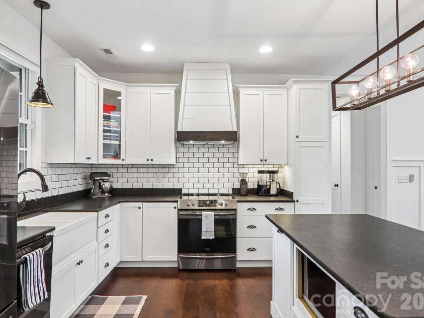 107 New Pinner Place, Arden, NC 28704.  MLS# CAR4426585, YatesRealty ID 52049. 