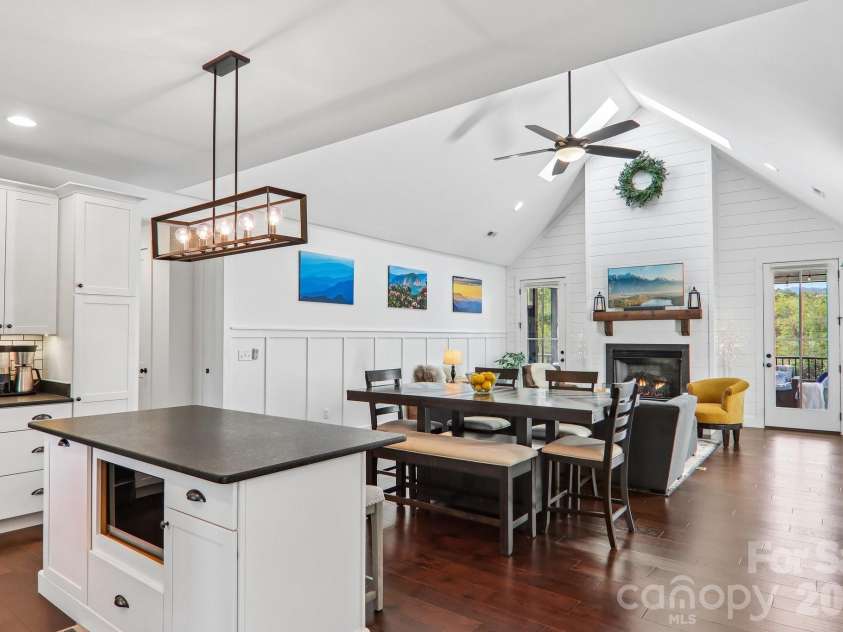 107 New Pinner Place, Arden, NC 28704.  MLS# CAR4426585, YatesRealty ID 52049. 