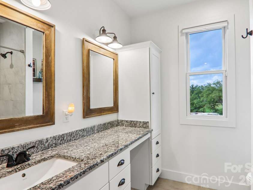 107 New Pinner Place, Arden, NC 28704.  MLS# CAR4426585, YatesRealty ID 52049. 
