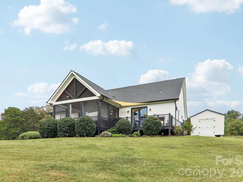 107 New Pinner Place, Arden, NC 28704.  MLS# CAR4426585, YatesRealty ID 52049. 