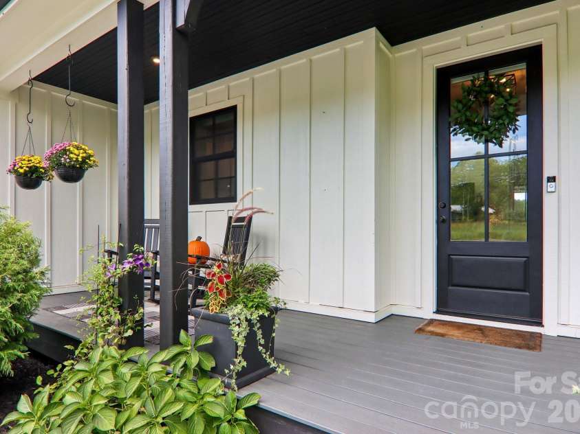 107 New Pinner Place, Arden, NC 28704.  MLS# CAR4426585, YatesRealty ID 52049. Front Porch