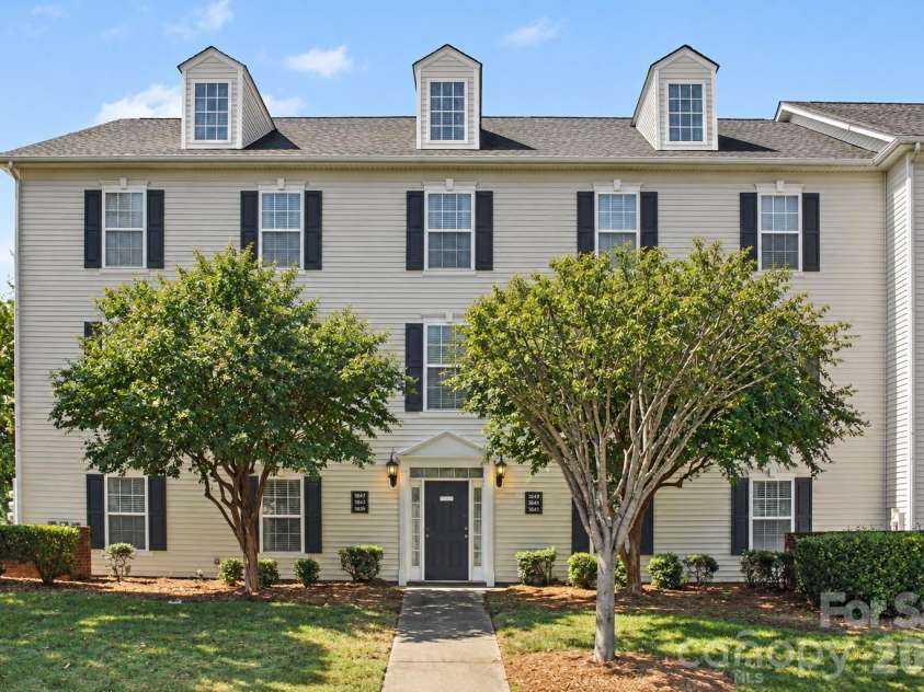 3845 Carl Parmer Drive, Harrisburg, NC 28075.  MLS# CAR4427153, YatesRealty ID 5205. 