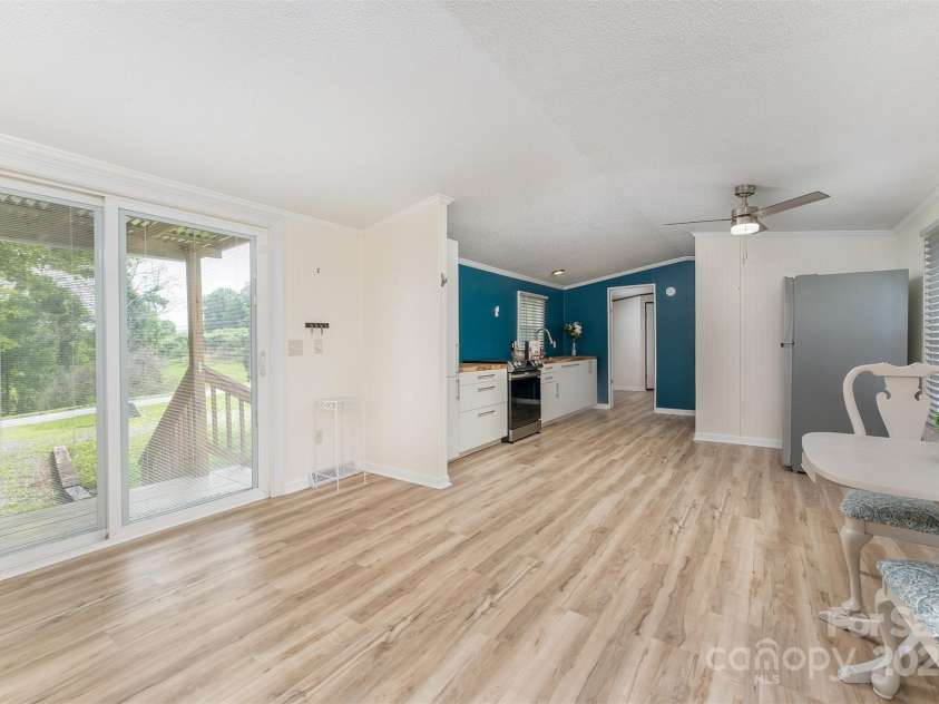843 Deep Gap Loop Road, Flat Rock, NC 28731.  MLS# CAR4227826, YatesRealty ID 5205. 
