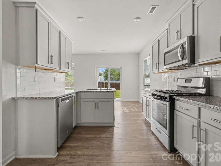 7577 Nolen Farm Drive, Gastonia, NC 28056.  MLS# CAR4426555, YatesRealty ID 52050. 