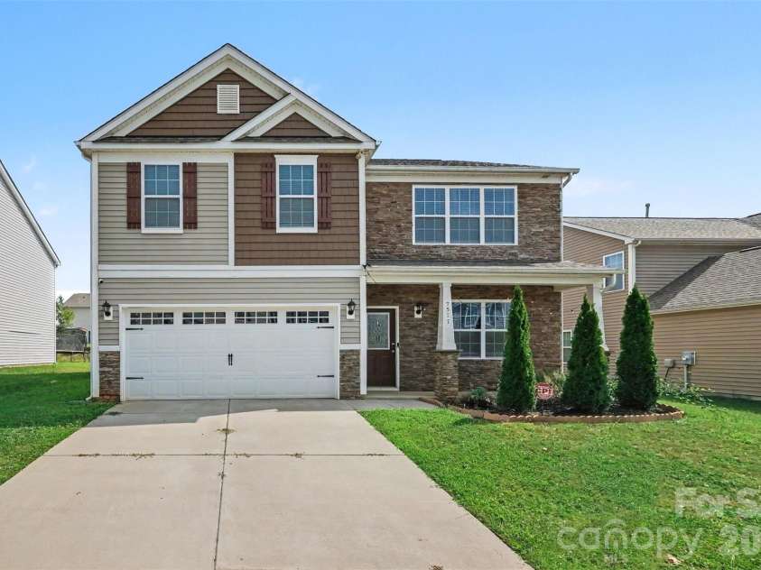 7577 Nolen Farm Drive, Gastonia, NC 28056.  MLS# CAR4426555, YatesRealty ID 52050. 