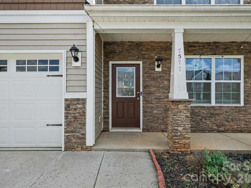 7577 Nolen Farm Drive, Gastonia, NC 28056.  MLS# CAR4426555, YatesRealty ID 52050. 