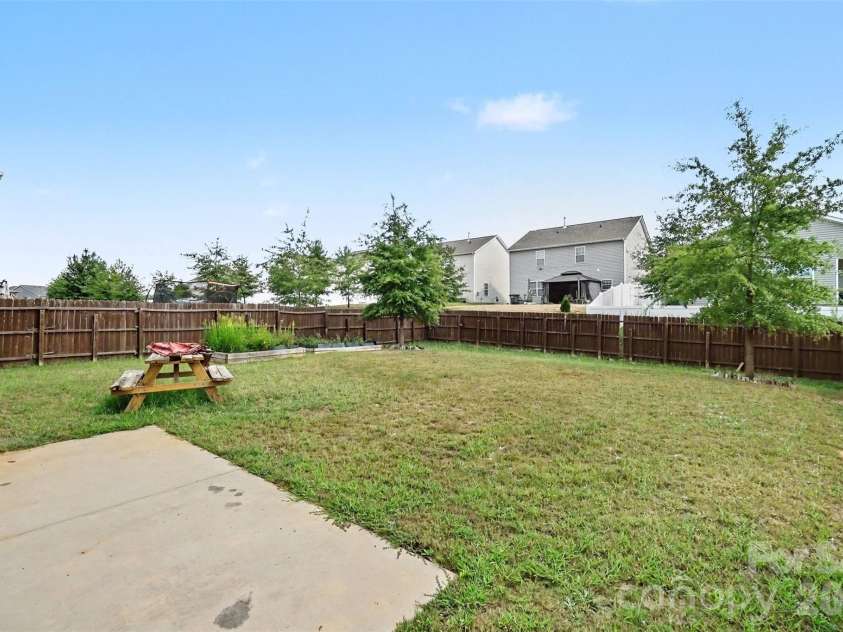 7577 Nolen Farm Drive, Gastonia, NC 28056.  MLS# CAR4426555, YatesRealty ID 52050. 