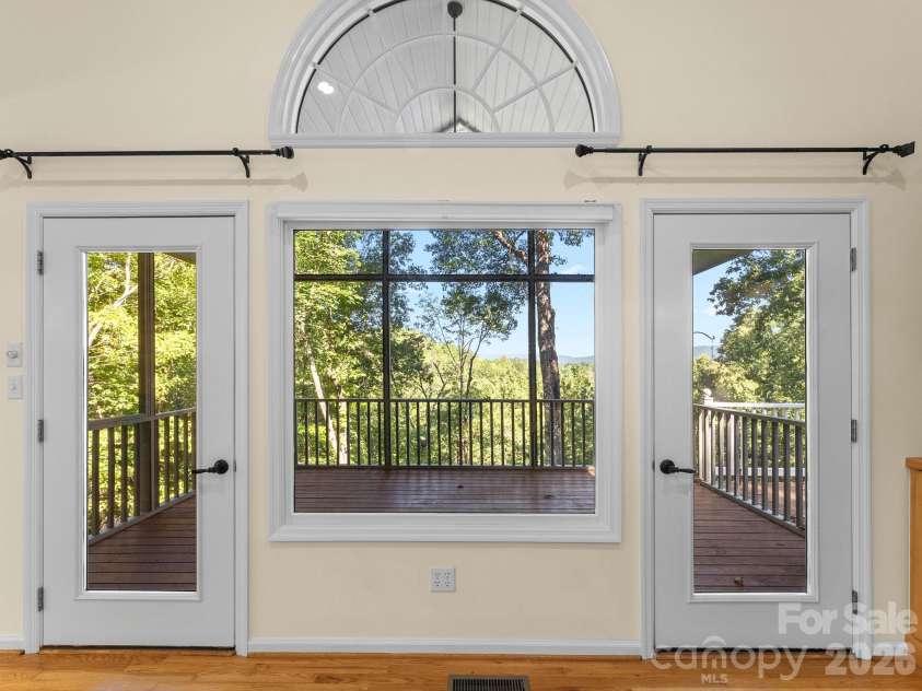 1001 Stone Drive, Brevard, NC 28712.  MLS# CAR4418852, YatesRealty ID 52051. 