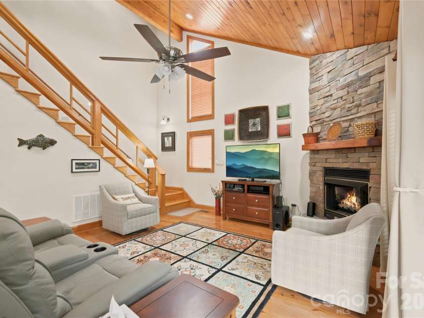 351 Silver Springs Drive, Banner Elk, NC 28604.  MLS# CAR4426595, YatesRealty ID 52052. 