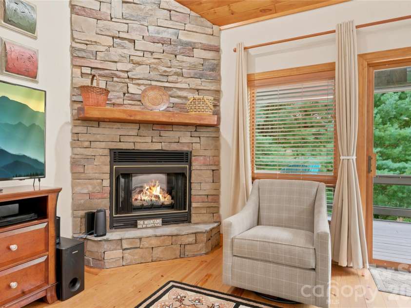 351 Silver Springs Drive, Banner Elk, NC 28604.  MLS# CAR4426595, YatesRealty ID 52052. 