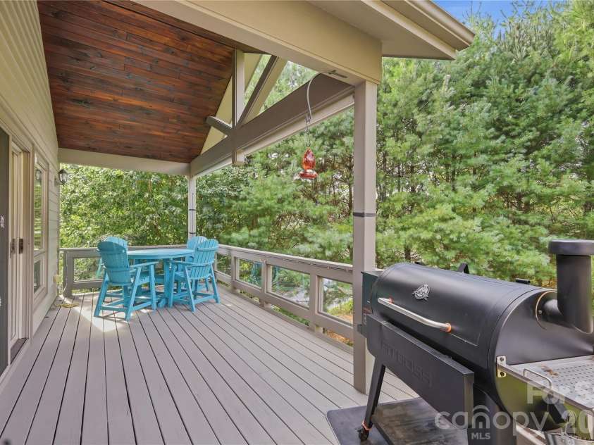 351 Silver Springs Drive, Banner Elk, NC 28604.  MLS# CAR4426595, YatesRealty ID 52052. 