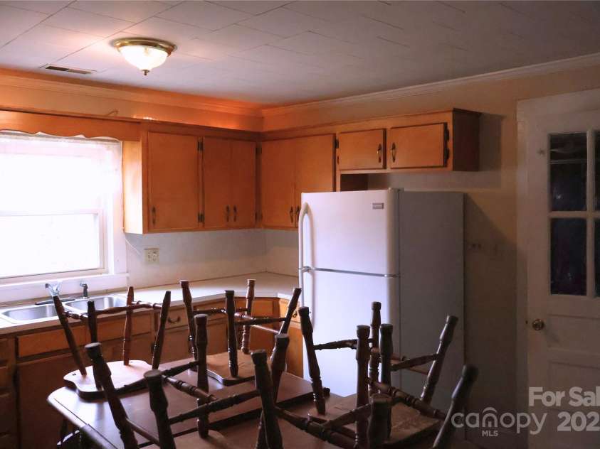 114 Chapel Street, Landis, NC 28088.  MLS# CAR4328744, YatesRealty ID 52054. 